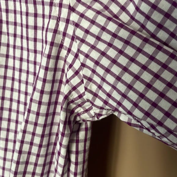 Men’s Vineyard Vines Classic Plaid button-down shirt, size Medium.  Worn once - Picture 7 of 10